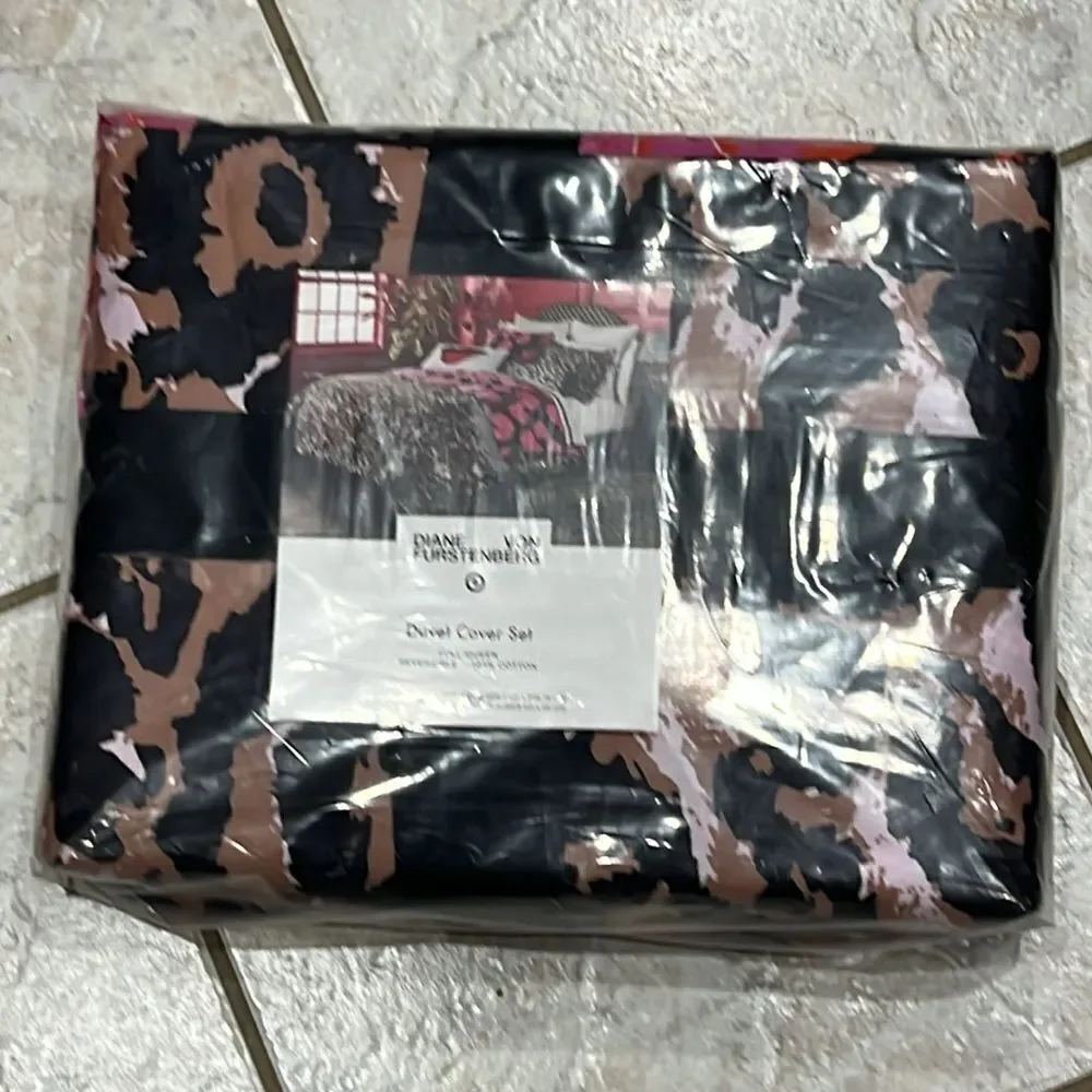 Diane Von Furstenberg x Target Duvet Set -‎ Full/Queen - NWT